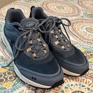 Ryka Belong Walking Sneaker size 8.5 women’s
